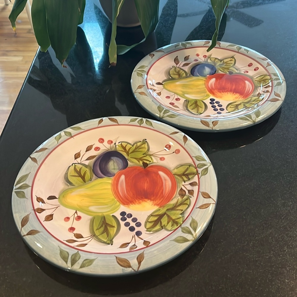 Dinner Plates Black Forest Fruits by HERITAGE MINT - Set of 2